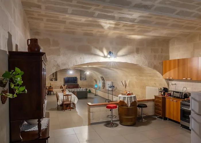 La villa: La perla di tufo